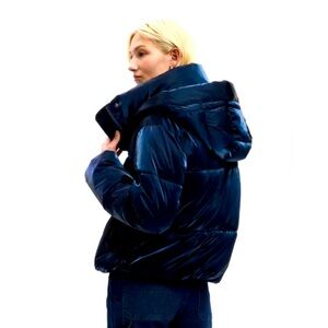 GAP Big Puff Cropped Puffer Metallic Navy Jacket